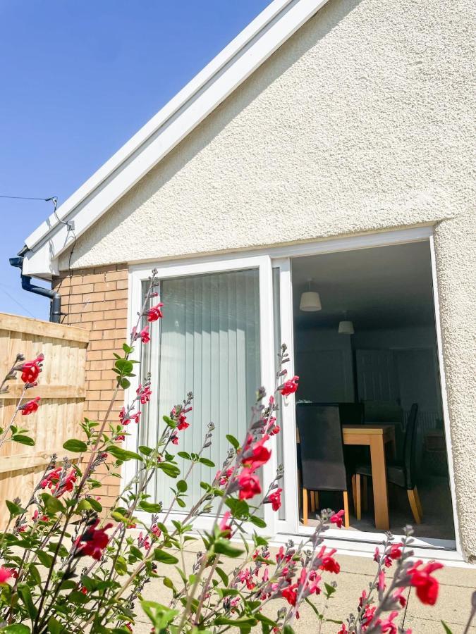 Lovely Bungalow Close To Beach Villa Prestatyn Eksteriør billede